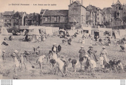 P18-80) AULT (SOMME) JEUX SUR LE  SABLE  A MAREE BASSE - ( 2 SCANS ) - Ault