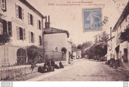 A4-31) ENCAUSSE LES BAINS (HAUTE GARONNE) LA RUE PRINCIPALE - (ANIMEE - HABITANTS ) - Sonstige & Ohne Zuordnung