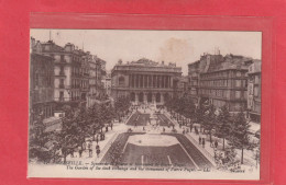 21. MARSEILLE . SQUARE DE LA BOURSE ET MONUMENT DE PIERRE PUGET .  CARTE NON ECRITE - Canebière, Stadscentrum