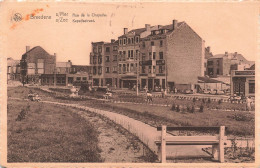 BELGIQUE - Breedene Sur Mer - Rue De La Chapelle - Animé - Carte Postale Ancienne - Bredene