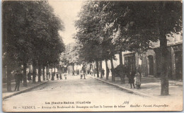 70 VESOUL - Avenue Du Bld De Besancon  Vers Le Bureau De Tabac  - Vesoul