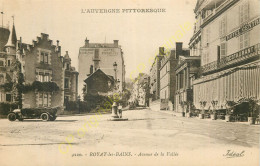 63.  ROYAT LES BAINS .  Avenue De La Vallée .  CPA Animée . - Royat