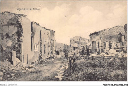 AKRP3-0238-55 - VIGNEULLES-LES-HATTON - Ruines Et Hommes En Uniformes - Vigneulles Les Hattonchatel