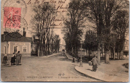 28 NOGENT LE ROTROU - Vue De L'avenue De La Gare. - Nogent Le Rotrou