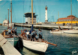 14 - Ouistreham - Riva Bella - Bateaux Dans Le Grand Sas - Flamme Postale De Cabourg - Etat Léger Pli Visible - CPM - Vo - Ouistreham