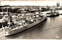 NÂ° 5588 Z -cpsm Port De Bordeaux -croiseur Devant Les Quinconces- - Warships