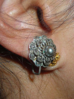 Antique Lao Silver Hilltribe Earrings Ca 1800-1900 Simple And Intricate Work - Volksschmuck