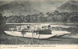 MIKICP9-041- NOUVELLE CALEDONIE PIROGUE DOUBLE A SEC - Nieuw-Caledonië