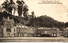 NÂ°9767 Z -cpa Sainte Menehould -place De L'hÃ'tel De Ville Et Salle Des FÃªtes- - Sainte-Menehould