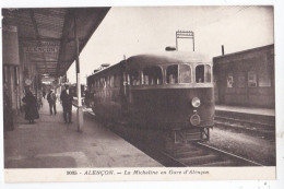 Micheline à L'arrêt En Gare D'Alençon - Gares - Avec Trains