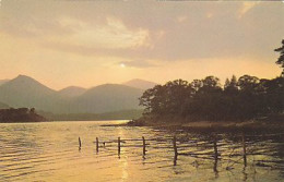 AK 215604 ENGLAND -  Derwentwater - Sunset - Andere & Zonder Classificatie