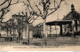 NÂ°12182 Z -cpa TrÃ©voux -la Place, L'Ã©glise Et L'hotel De Ville- - Trévoux