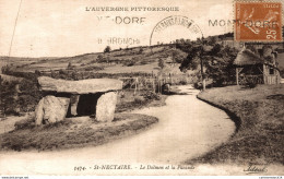 NÂ°12494 Z -cpa St Nectaire Le Dolmen Et La Pacaude - Dolmen & Menhire