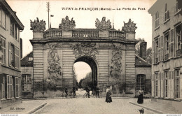 NÂ°14336 Z -cpa Vitry Le FranÃ§ois -la Porte Du Pont- - Vitry-le-François