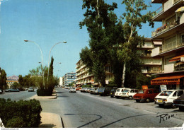 NÂ°14005 Z -cpsm Cagnes Sur Mer -nombreuses Voitures Dont Renault R16 , Simca 1100, R5 - PKW