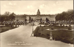 71539086 Karlsruhe Schlossplatz Mit Landesmuseum Trinks Postkarte Karlsruhe - Karlsruhe