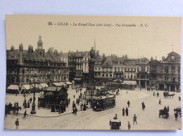 LILLE (59) : La Grand'Place (côté Droit) - Vue D'ensemble - E.C. - Tramway - Tramways