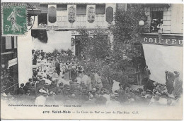 Saint Malo - La Croix Du Fief Un Jour De Fête Dieu - Saint Malo