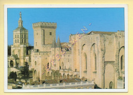 84. AVIGNON – Le Palais Des Papes (voir Scan Recto/verso) - Avignon (Palais & Pont)