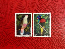 NOUVELLE CALEDONIE 1982 2v Neuf MNH ** Mi 697 698 Pájaro Bird Pássaro Vogel Ucello Oiseau CALEDONIA - Sonstige & Ohne Zuordnung