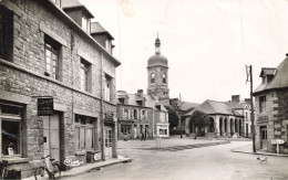 Pleine Fougères * La Place Du Village * Coiffeur Salon De Coiffure * Alimentation LEBAU - Altri & Non Classificati