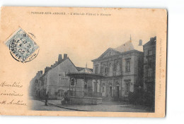 TOULON SUR ARROUX - L'Hôtel De Ville Et Le Kiosque - état - Other & Unclassified