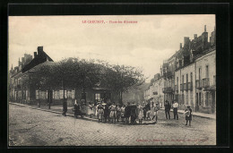 CPA Le Creusot, Place Des Alouettes  - Le Creusot