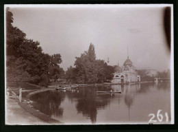 Fotografie Brück & Sohn Meissen, Ansicht Budapest, Partie Am Stadtwäldchenteich Mit Sporthaus Und Ruderer  - Orte