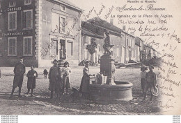 B1-54) AUDUN LE ROMAN (MEURTHE ET MOSELLE) LA FONTAINE DE LA PLACE DE L ' EGLISE - ( HABITANTS - 2 SCANS ) - Other & Unclassified