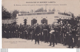 BORDEAUX - INAUGURATION DU MONUMENT GAMBETTA - M. BERTAUX, MINISTRE DE LA GUERRE, HARANGUANT LES OFFICIERS A LA CASERNE  - Bordeaux