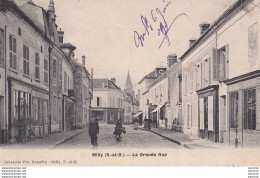 B14-91) MILLY - LA GRANDE RUE -  ( ANIMEE - HABITANTS - 2 SCANS ) - Milly La Foret