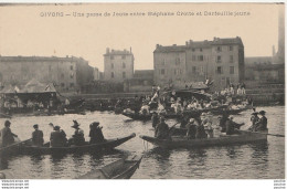 D18-69) GIVORS (RHONE) UNE PASSE DE JOUTE ENTRE STEPHANE CROTTE ET DARFEUILLE JEUNE - (2 SCANS) - Givors