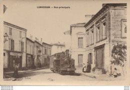 D3-33) LANGOIRAN (GIRONDE) RUE PRINCIPALE - (ANIMEE - PASSAGE DU TRAMWAY - (EDITEUR HENRY , TABAC - 2 SCANS) - Autres & Non Classés