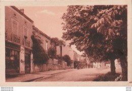 F6- 47)  SOS (LOT ET GARONNE) COURS GAMBETTA -  (2 SCANS) - Autres & Non Classés