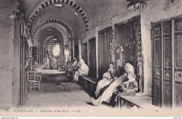 F14- KAIROUAN (TUNISIE) INTERIEUR D ' UN SOUK  - ANIMEE -  ( 2 SCANS ) - Tunisia