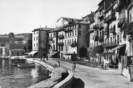 06* VILLEFRANCHE S/MER  Vue Des Quais  (CPSM 9x14cm)        RL46,0468 - Villefranche-sur-Mer