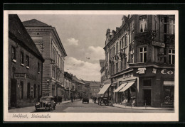 AK Stassfurt, Steinstrasse Mit Gasthaus Stadtschänke Und Automobilen  - Stassfurt