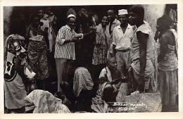 Comores - GRANDE COMORE - Moroni - Bazar Marché - CARTE PHOTO - Comores