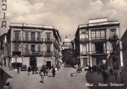 Cartolina Chieti - Piazza Valignani - Chieti