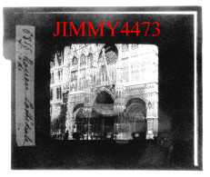 ROUEN - Façade De La Cathédrale - Plaque De Verre - Taille 88 X 102 Mlls - Glass Slides