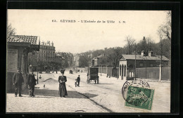 CPA Sèvres, L`Entrée De La Ville  - Autres & Non Classés