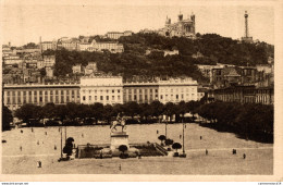 NÂ°15355 Z -cpa Lyon -place Bellecour- - Autres & Non Classés