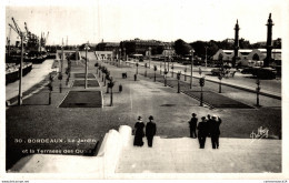 NÂ°15987 Z -cpsm Bordeaux -le Jardin Et La Terrasse Des Quais- - Bordeaux