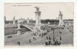 CPA 75 . Paris . Le Pont Alexandre III - Bruggen