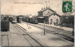 18 ARGENT SUR SAULDRE - L'interieur De La Gare. - Autres & Non Classés