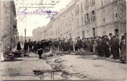 87 LIMOGES - Les Troubles, Barricade Rue Mauvendiere  - Limoges