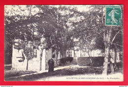 F-76-Allouville Bellefosse-01P98  Le Presbytère, Le Curé, Cpa BE - Allouville-Bellefosse