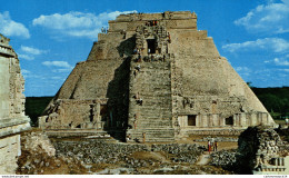 NÂ°36614 Z -cpsm Templo Del Adivino En Uxmal Yacatan - Mexico