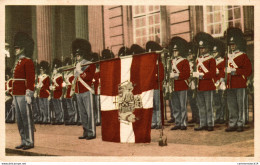 NÂ°38244 Z -cpa Copenhagen -the Parade- - Danemark