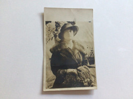 Carte Postale Ancienne Photographie Portrait De Femme - Fotografia